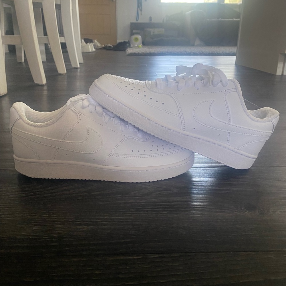 Nike Sneaker SOLD